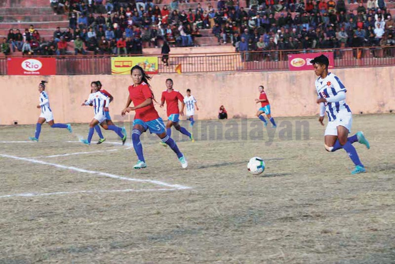 Players of TAC (right) and Rautahat in action during the Martyr Ridamahang- Ramalihang Aathpahariya first Womenu2019s Gold Cup in Dhankuta on Thursday, January 2, 2020. Photo: THT