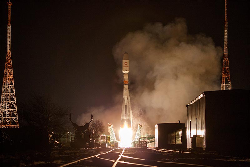 A Soyuz rocket carrying a batch of 34 OneWeb satellites blasts off from a launchpad at the Baikonur Cosmodrome, Kazakhstan, on February 7, 2020. Photo: Russian State Space Corporation ROSCOSMOS/Handout via Reuters