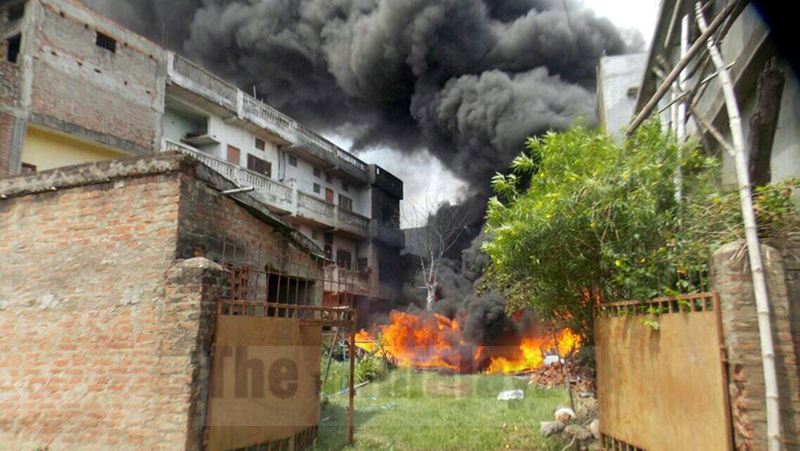 Fire around the premises of Manokamana Pipe Industry in Tejaratha, Birgunj Metropolitan City-13. Photo: Ram Saraf/THT