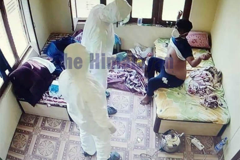Health workers examine COVID-19 patient in isolation at Seti Provincial Hospital in Dhangadhi, on Thursday, April 09, 2020. Photo: Takendra Deuba/THT