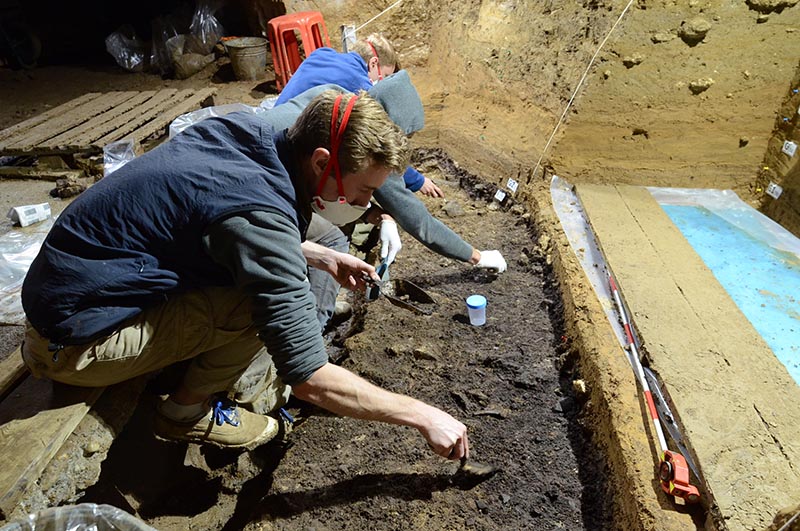 Researchers engage in excavations at Bacho Kiro Cave where Homo sapiens bones dating back about 45,000 years were recovered along with a rich stone tool assemblage, animal bones, bone tools and pendants near Dryanovo, Bulgaria, in an undated picture released on May 11, 2020. Photo: Tsenka Tsanova/Handout via Reuters