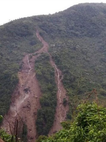 A view of a landslide near a human settlement in Silichong Rural Municipality, Sankhuwasabha, on Monday. Photo: THT