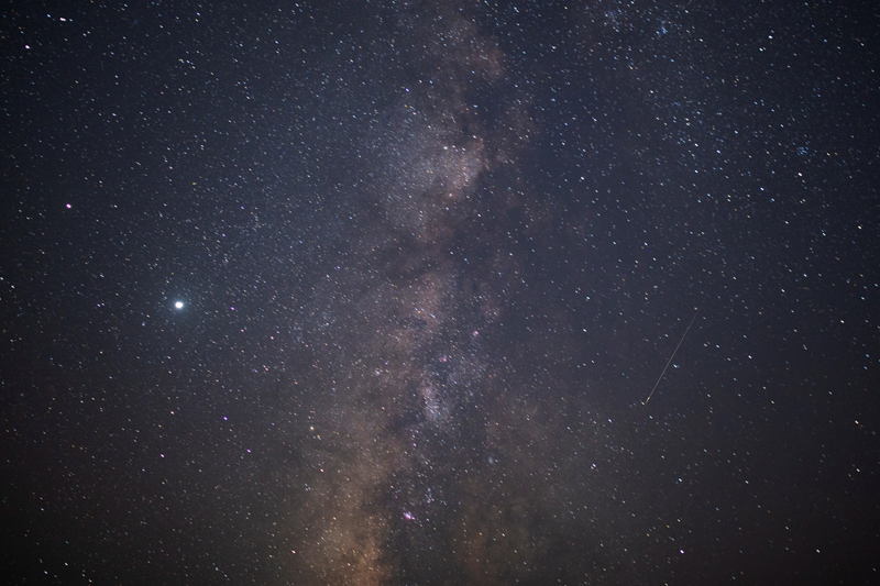 A meteor streaks past stars in the night sky during the annual Perseid meteor shower near the Israel-Egypt border in Ezuz, southern Israel August 12, 2020. Photo: Reuters