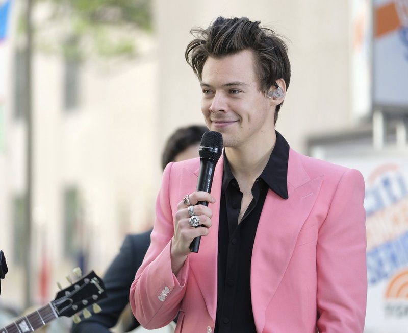 Harry Styles replaces Shia LaBeouf in Olivia Wilde's Don't Worry ...