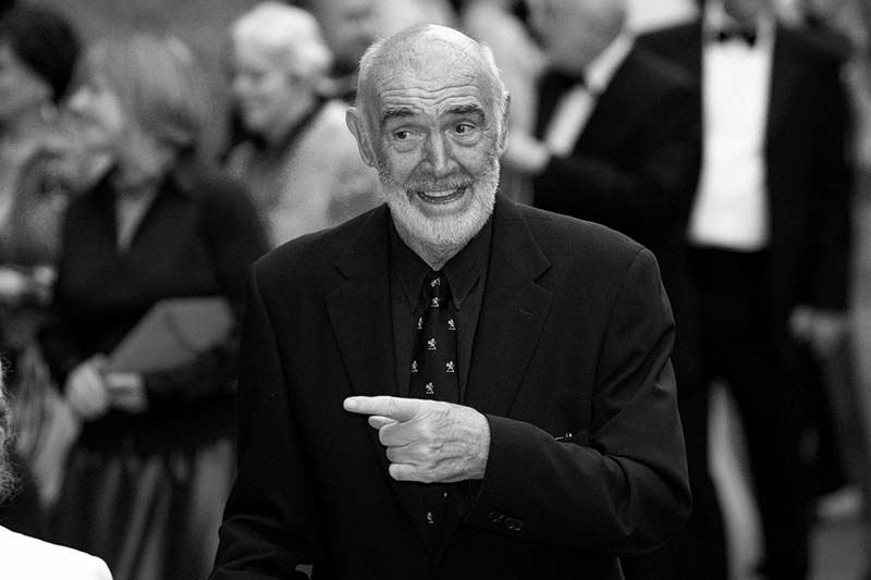 FILE - Actor Sean Connery arrives for the Edinburgh International Film Festival opening night showing of the animated movie 'The Illusionist' at the Festival Theatre in Edinburgh, Scotland, on June 16, 2010. Photo: Reuters