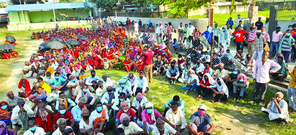 Members of Dalit community staging a sit-in, demanding an end to violence against them, in Rajbiraj, on Thursday. Photo: THT