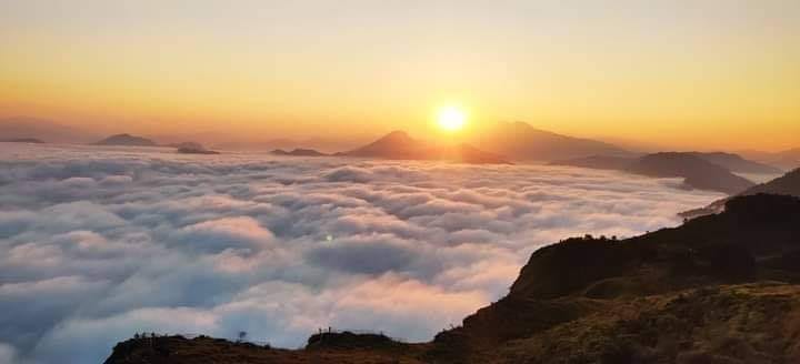 Sunrise seen from the top of Manahunkot hill, in Tanahun, on Saturday. The hilltop has been drawing many domestic tourists lately. Photo: THT