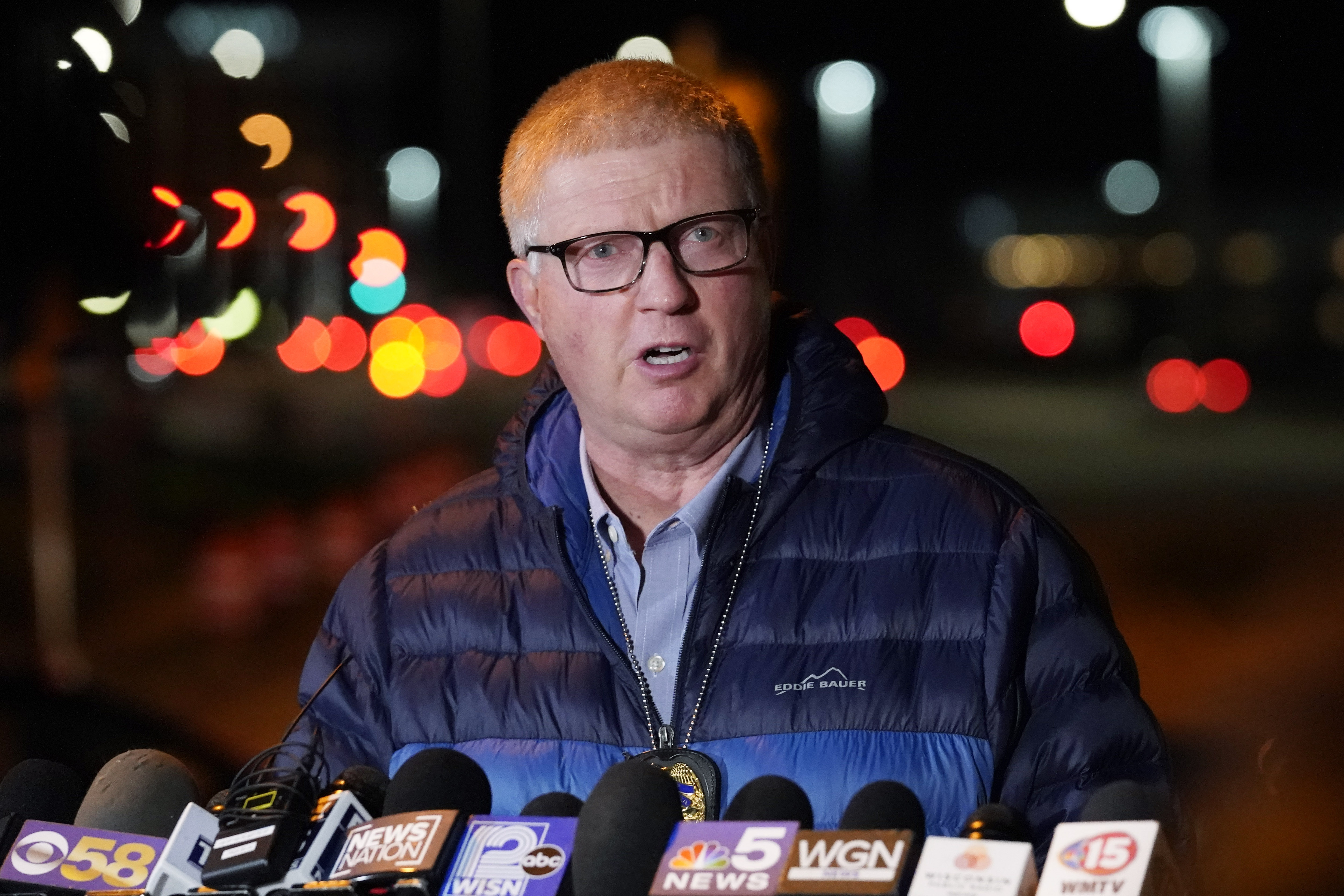 Wauwatosa Police chief Barry Weber speaks at a news conference, Friday, Nov. 20, 2020, in Wauwatosa, Wis. Multiple people were shot Friday afternoon at the Mayfair Mall in Wauwatosa, Wis., and police are still searching for the shooter. Photo: AP