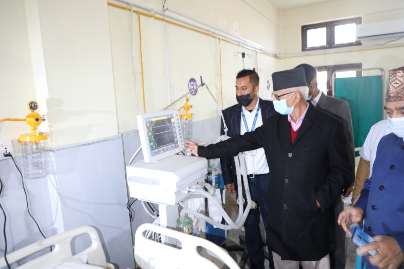 Bagmati Province Chief Minister Dormani Paudel inaugurating the newly constructed ICU unit of Hetauda Hospital, on Monday, November 30, 2020. Photo: Prakash Dahal/THT  