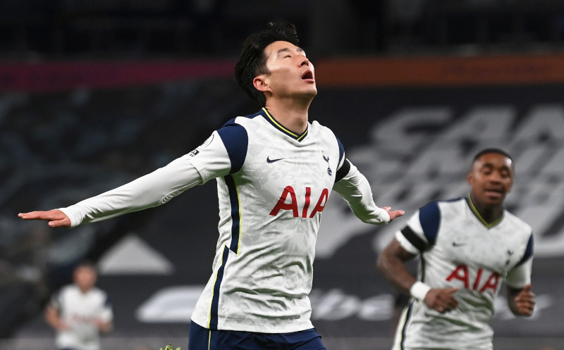 Tottenham Hotspur's Son Heung-min celebrates scoring their first goal n during the Premier League match between Tottenham Hotspur and Manchester City, at Tottenham Hotspur Stadium, in London, Britain, on November 21, 2020. Photo: Pool via Reuters