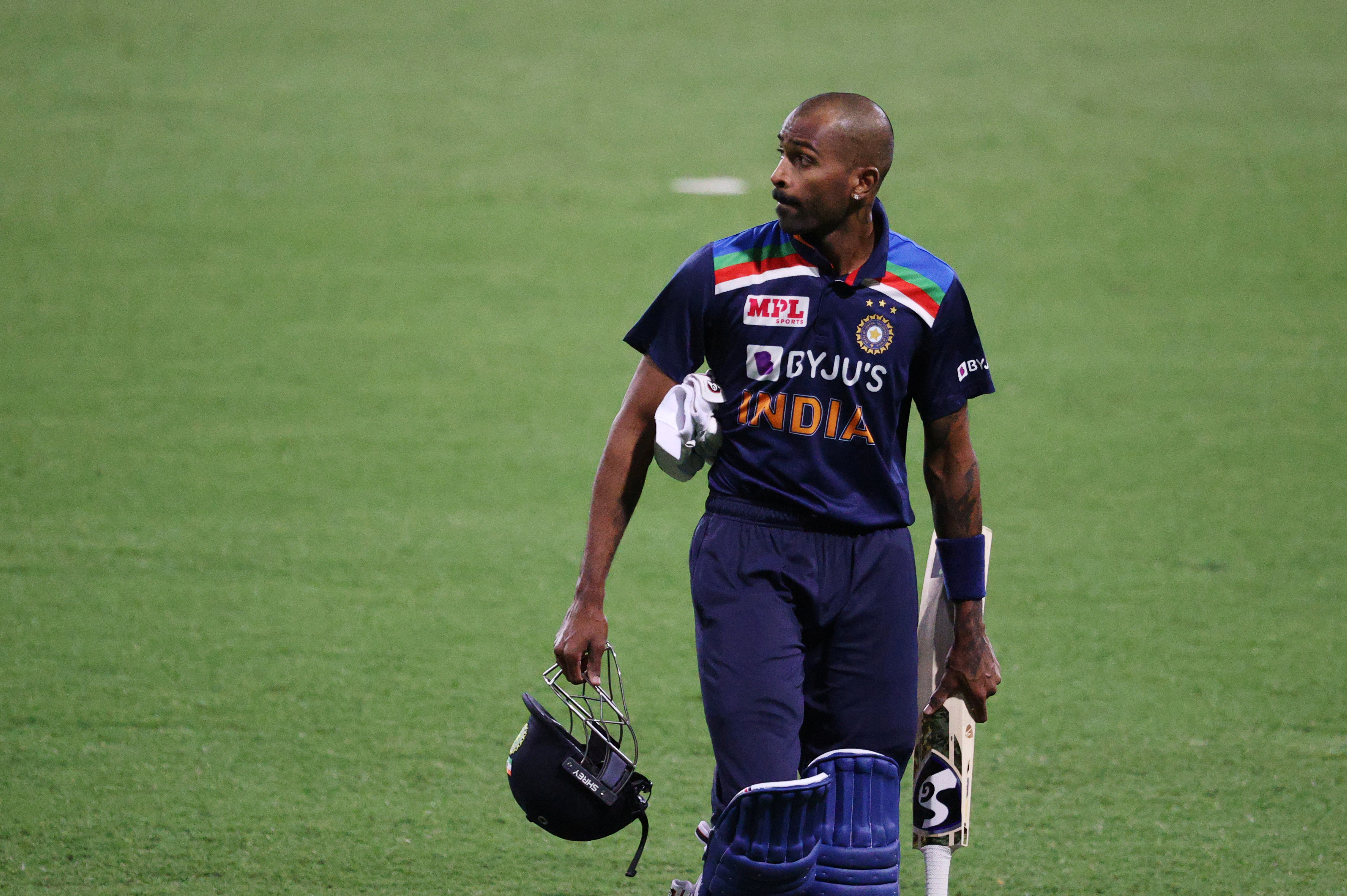 Second One Day International - Australia v India - Sydney Cricket Ground, Sydney, Australia - November 29, 2020 India's Hardik Pandya walks off dejected after being caught by Australia's Steve Smith off the bowling of Pat Cummins. Photo: Reuters