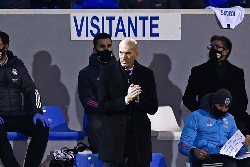 FILE- Real Madrid's head coach Zinedine Zidane applauds during a Spanish Copa del Rey round of 32 soccer match between Alcoyano and Real Madrid at the El Collao stadium in Alcoy, Spain, on Wednesday, January 20, 2021. Photo: AP